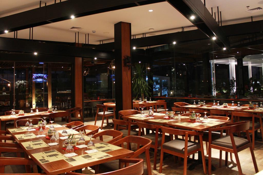 Ra Premiere Simatupang Apartment Jakarta Exterior photo