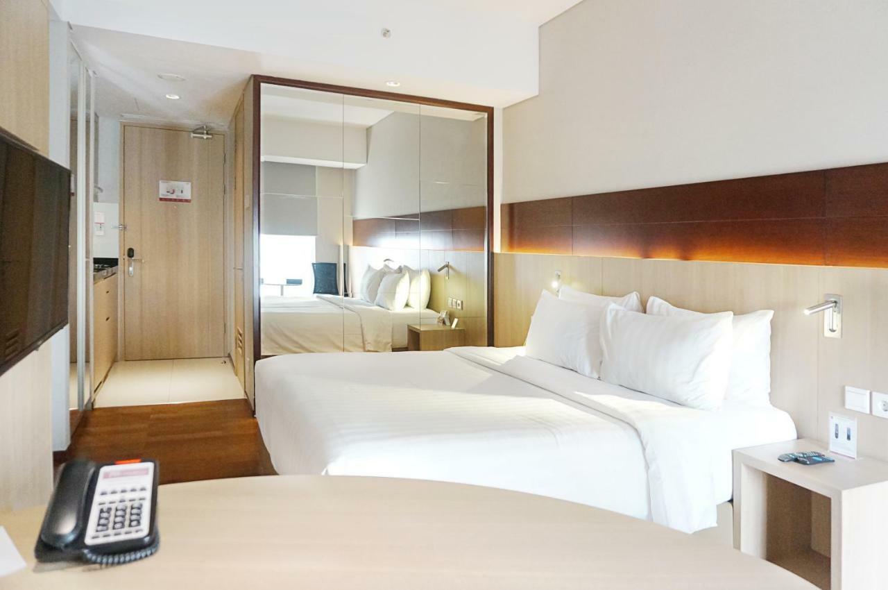 Ra Premiere Simatupang Apartment Jakarta Exterior photo
